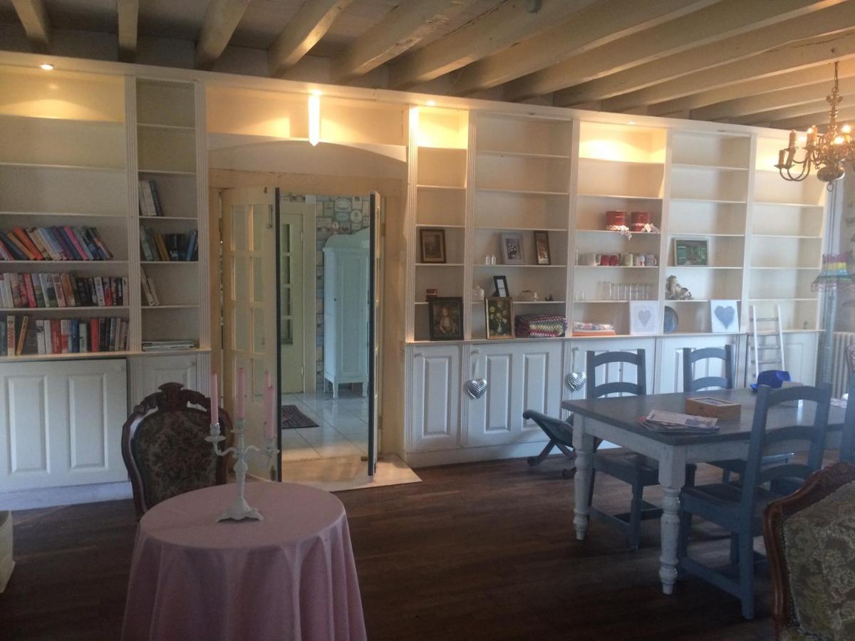 Coulonges  Chambres D'Hotes La Chaumiere מראה חיצוני תמונה